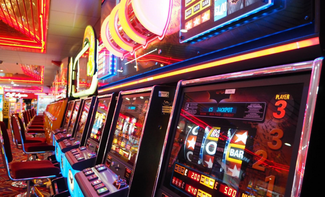 The Evolution of Slot Games: A Journey Through Time and Technology